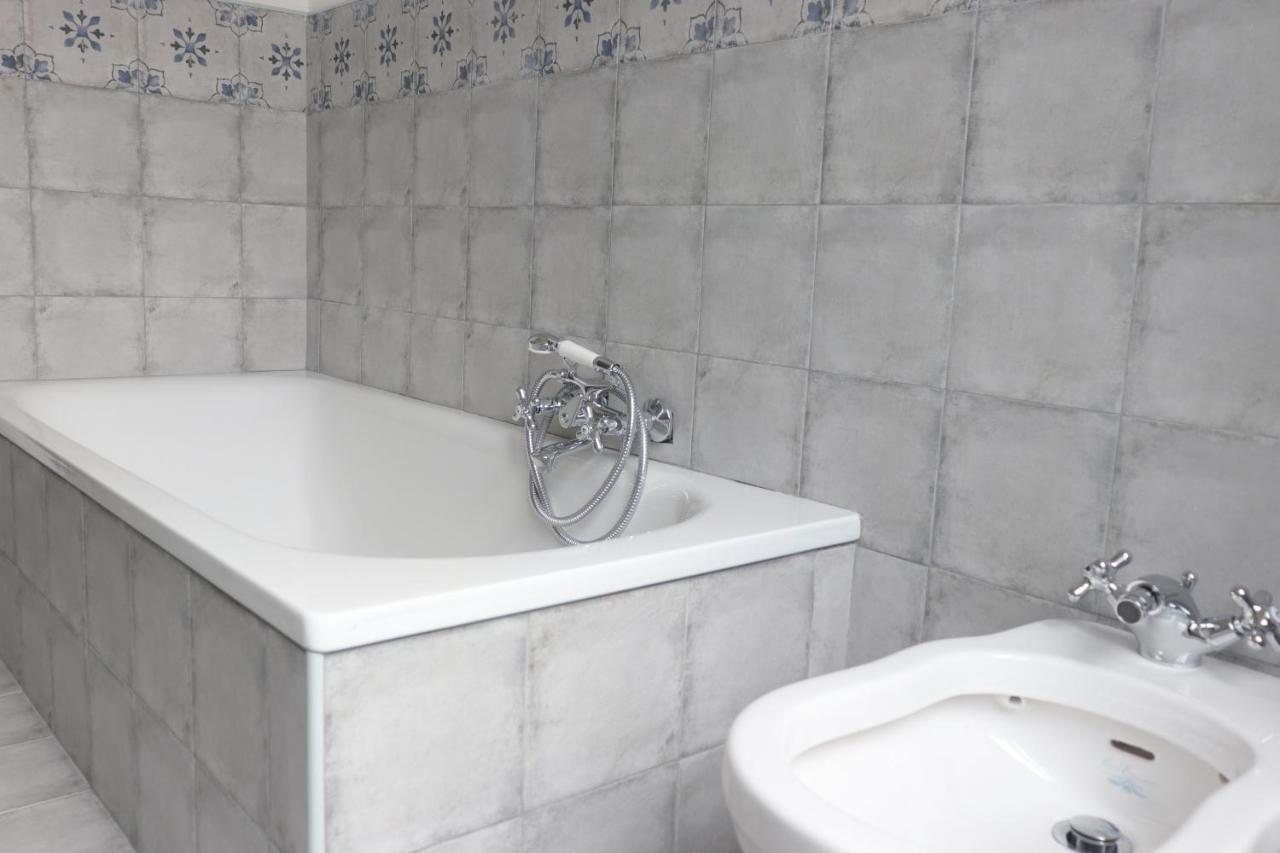 Trevi Grand Blu Suite B&B Rzym Zewnętrze zdjęcie